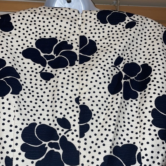 Boden Sierra Floral Print Textured Dress - Picture 9 of 12